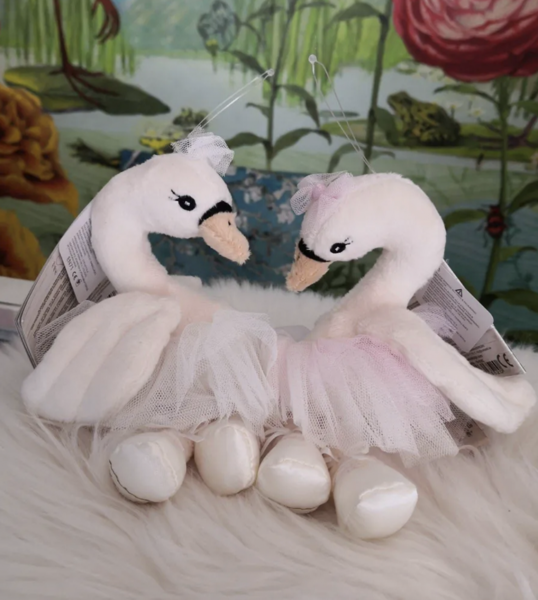 Мягкий лебедь в белом платье "Маленькая Одетта", 15 см